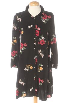 Vestido casual M Stradivarius, foto 1 de 2