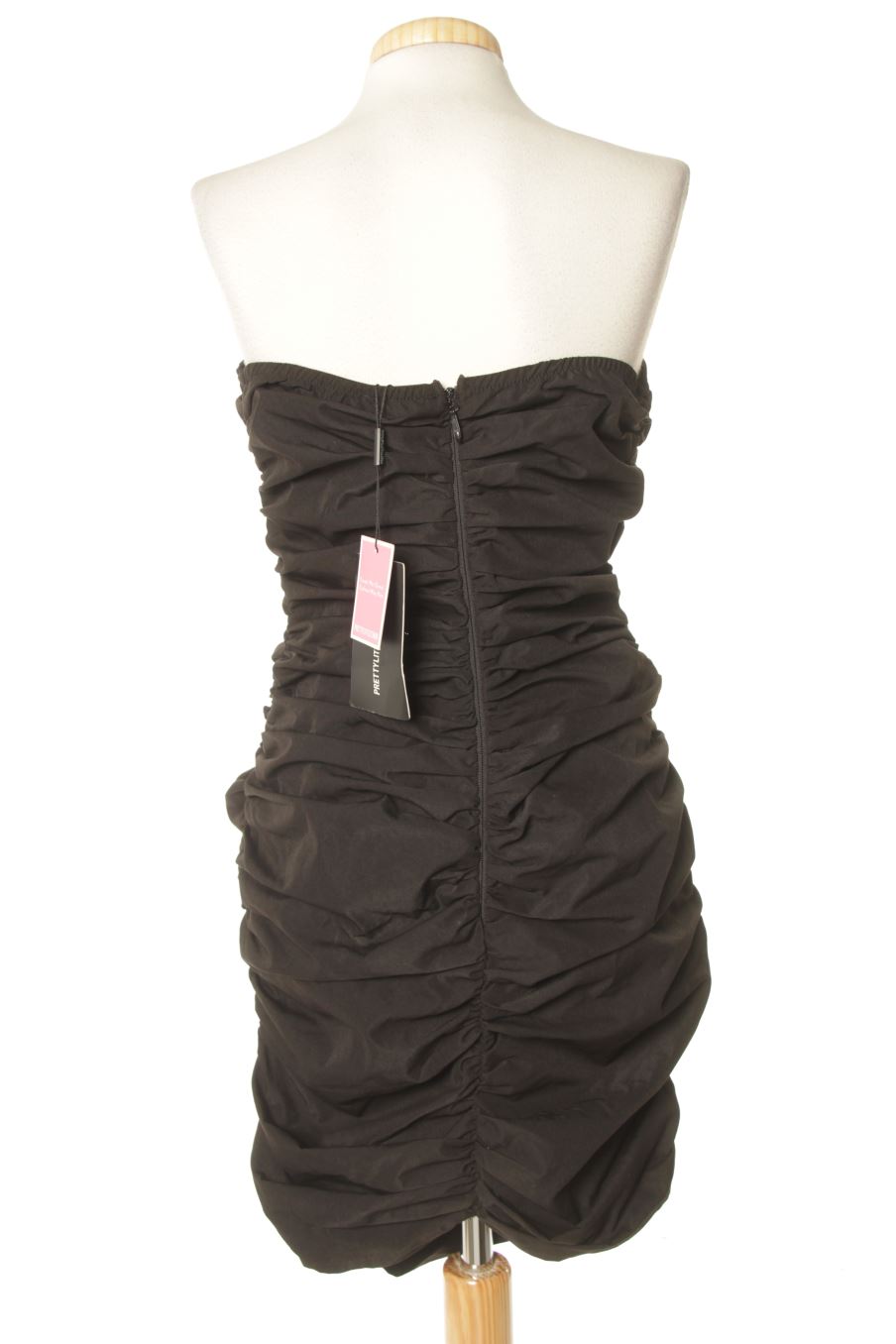 Vestido elegante de PRETTYLITTLETHING de la talla 36, de color negro