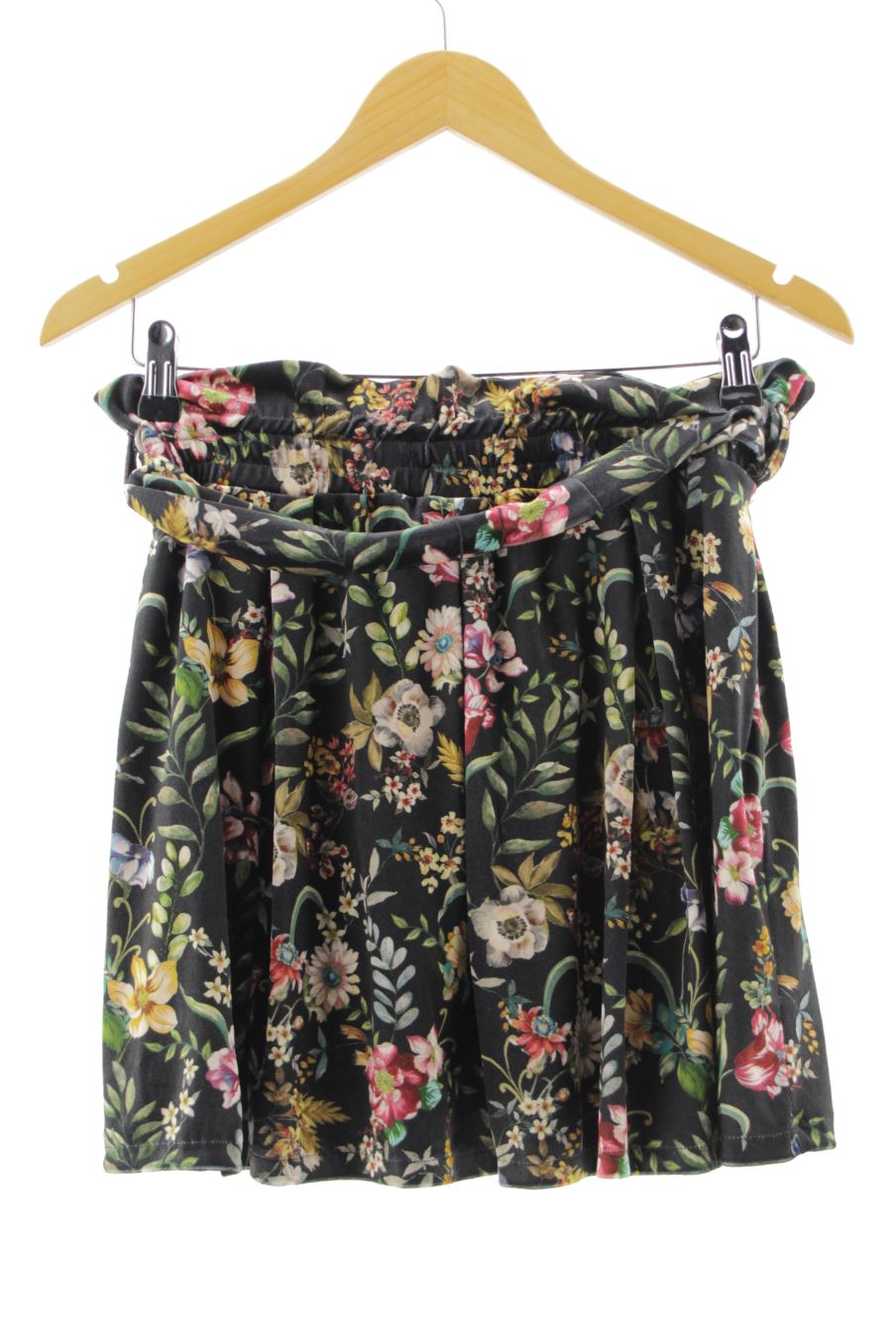 Faldas de Fórmula Joven (F&J) de la talla 36, de color flores