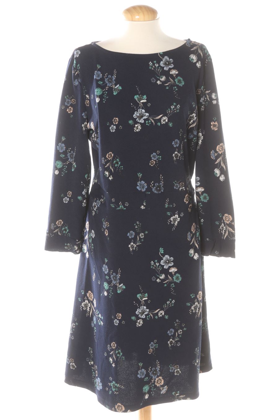 Robe casual Yessica (C&A) de la taille L, de couleur fleurs
