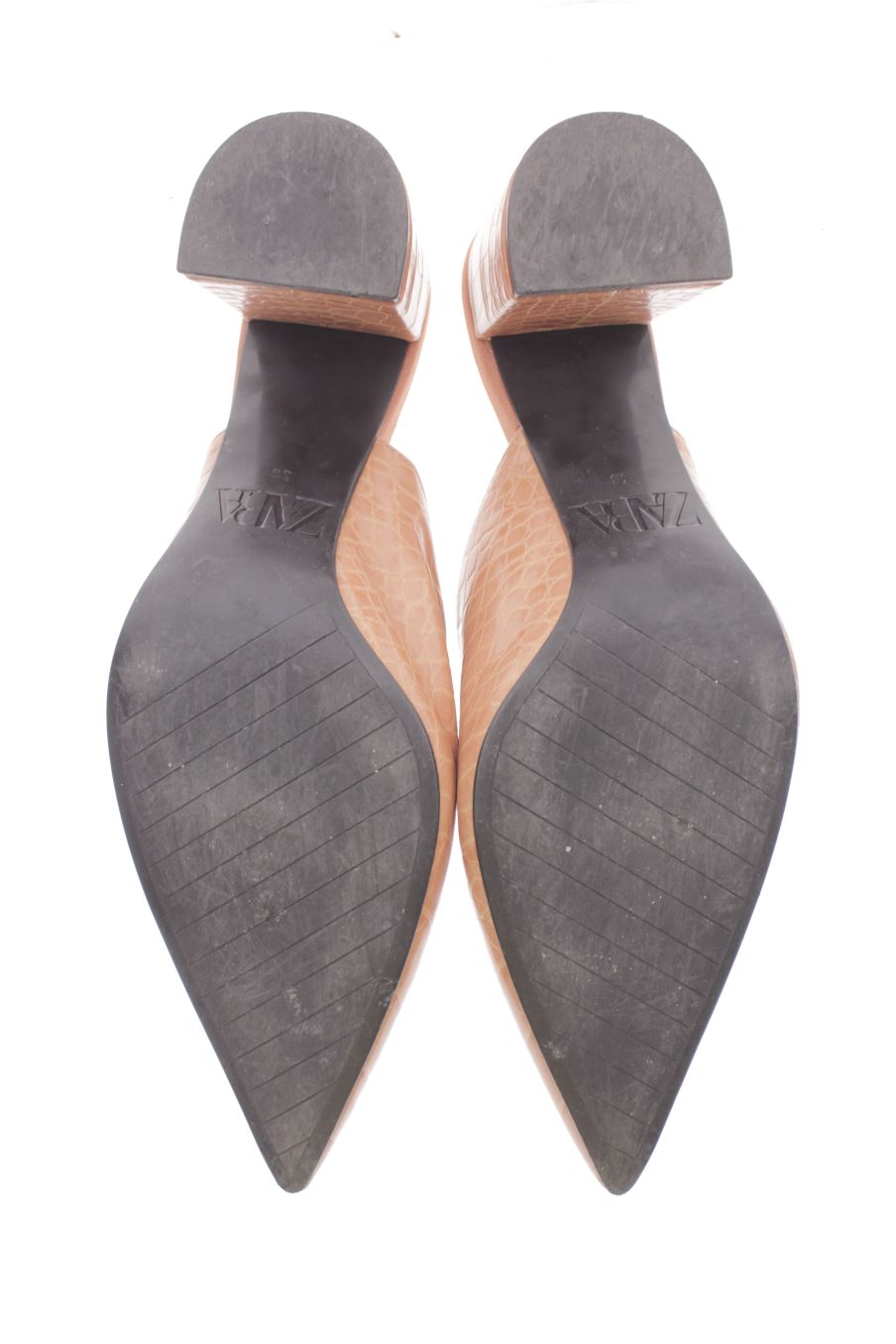 Sandalias tacon de Zara de la talla 38, de color rosa de