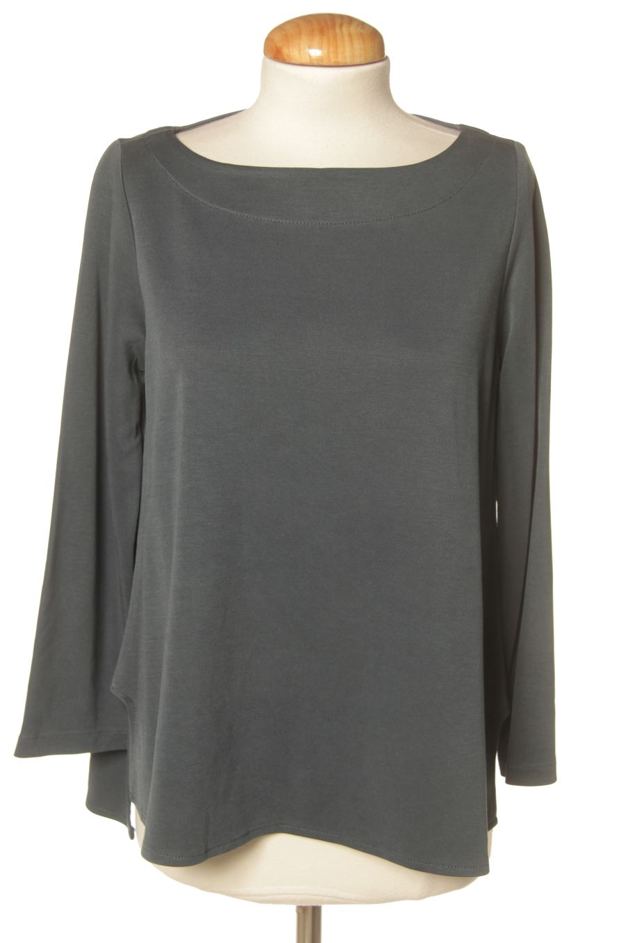 Camiseta manga larga de Elisa Rivera de la talla M, de color verde