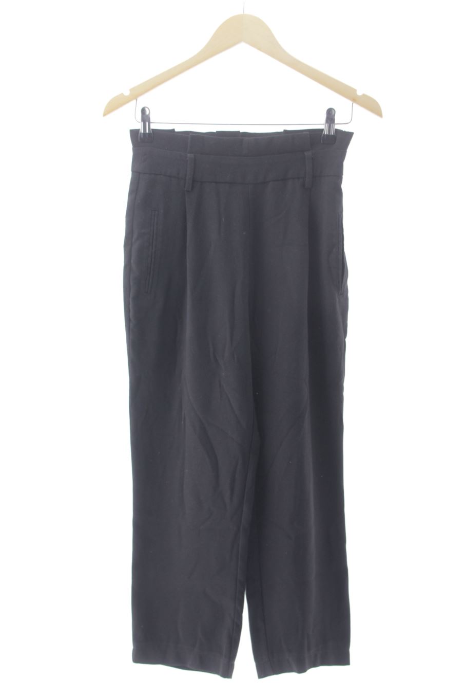 Pantalón de Stradivarius de la talla 34, de color negro