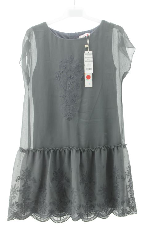 Aufwändiges Kleid
