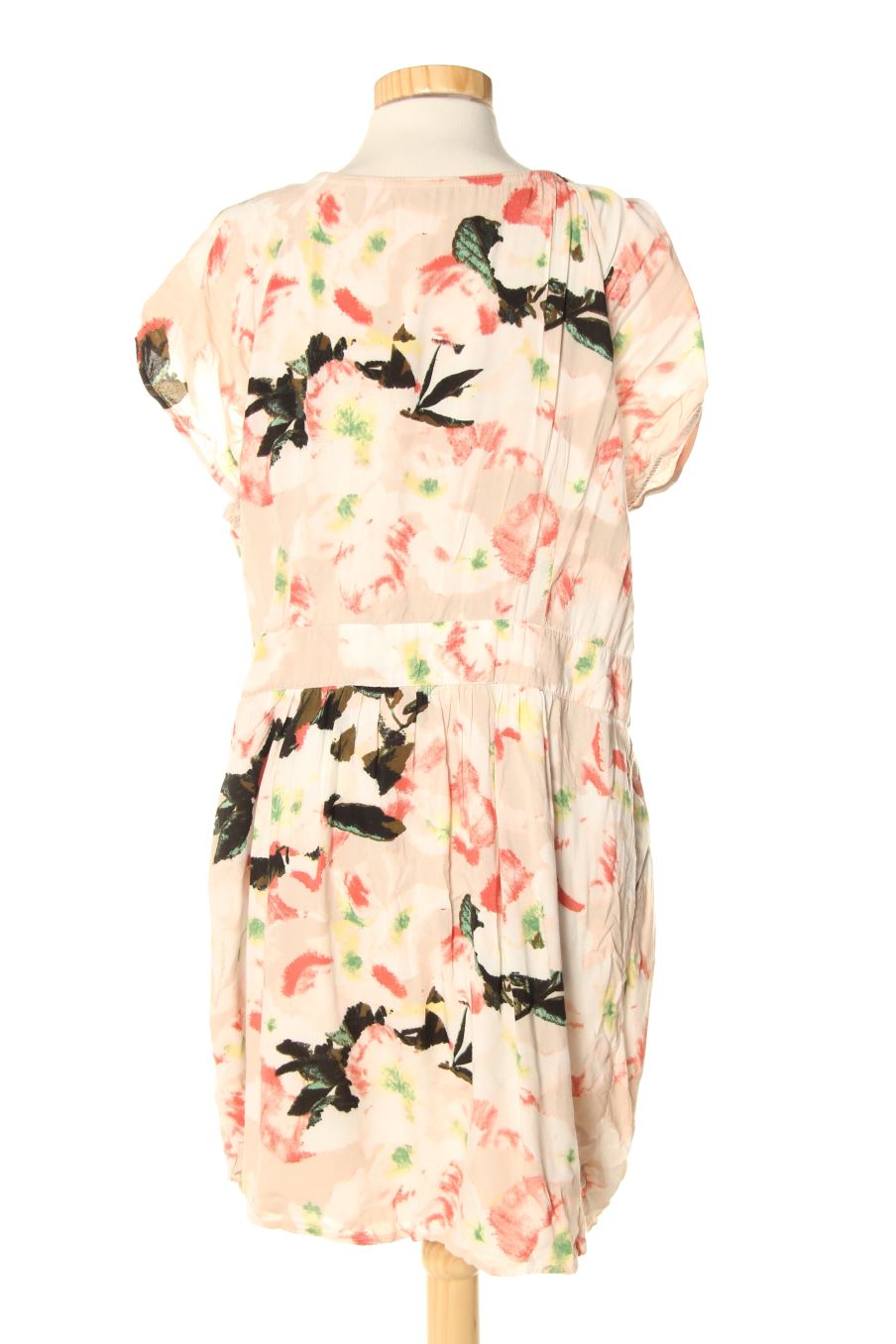 Robe casual Street one de la taille 42, de couleur imprimés