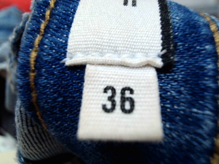 Jeans Naf Naf de la taille 36, de couleur bleu de denim