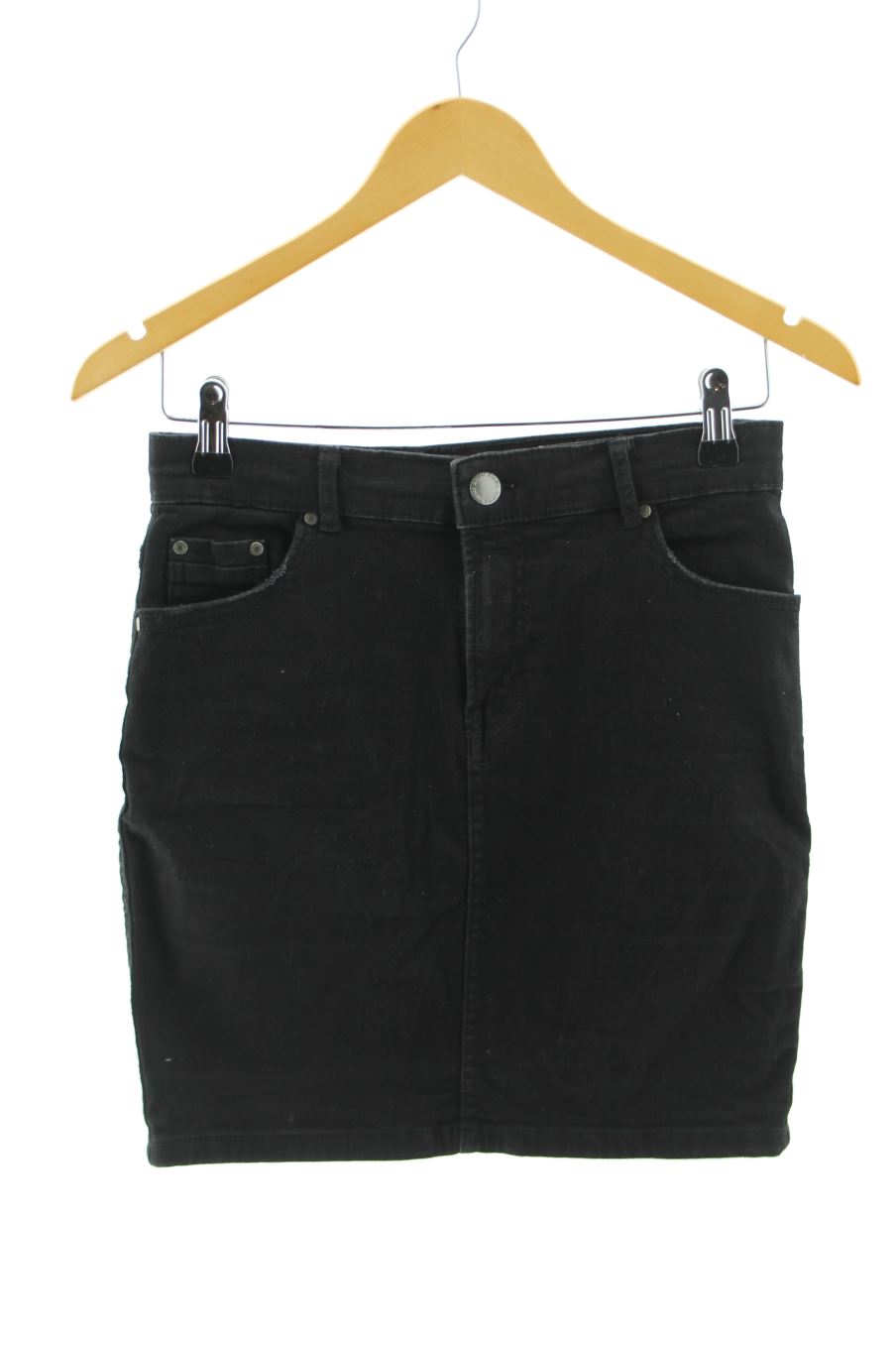 Jupe Amisu de la taille 38, de couleur noir de denim