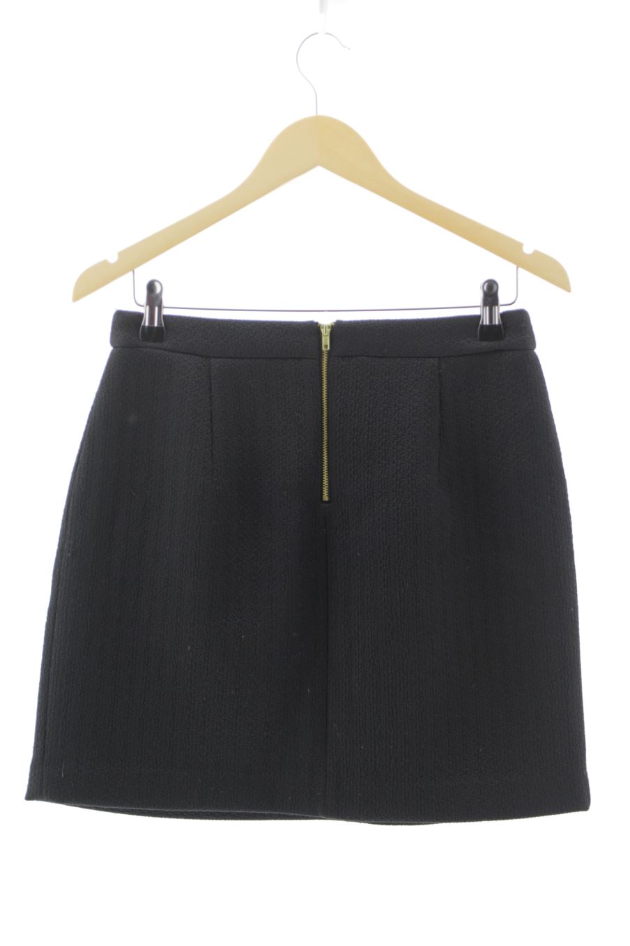 Jupe Monoprix de la taille 38, de couleur noir