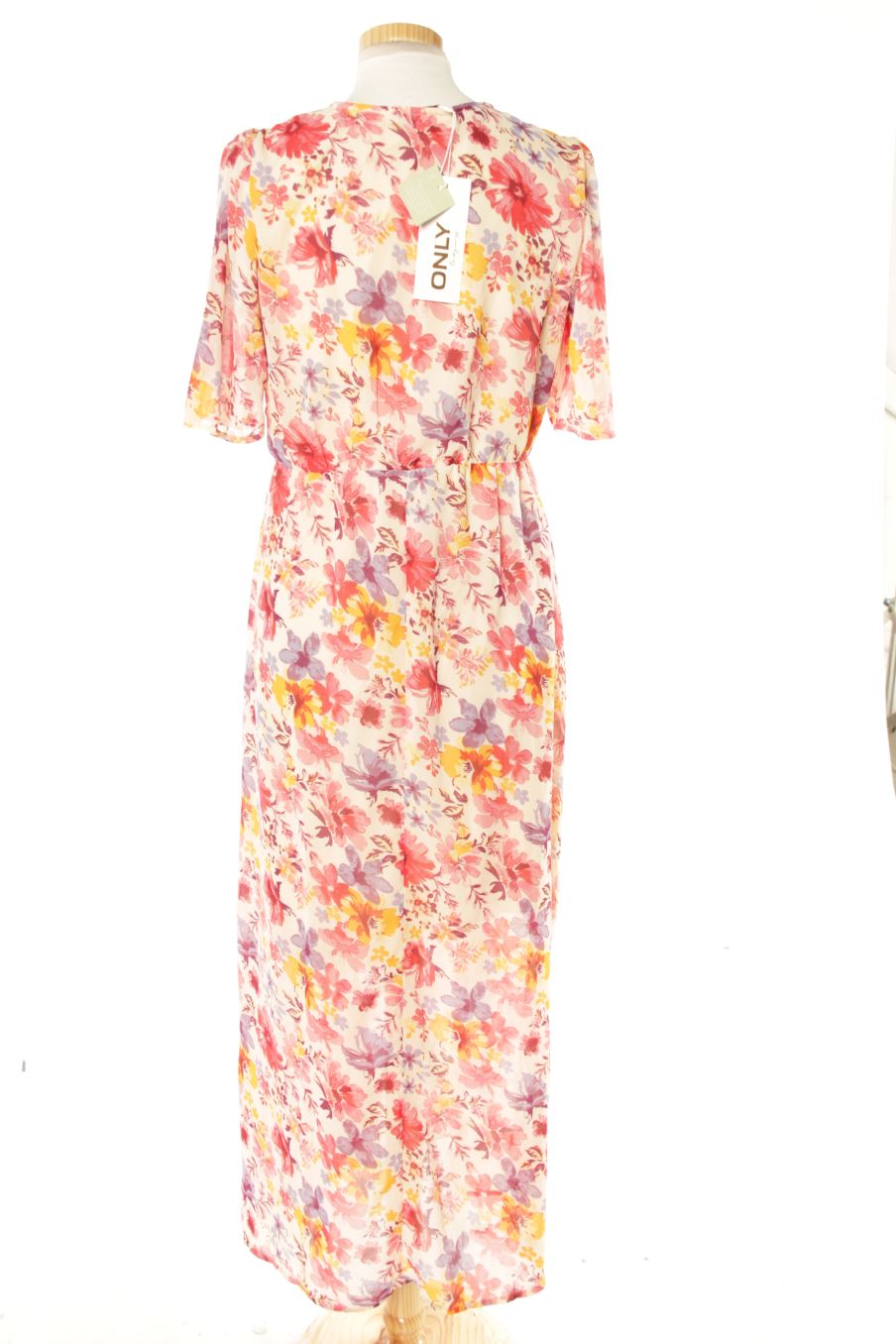 Robe casual Only de la taille S, de couleur fleurs