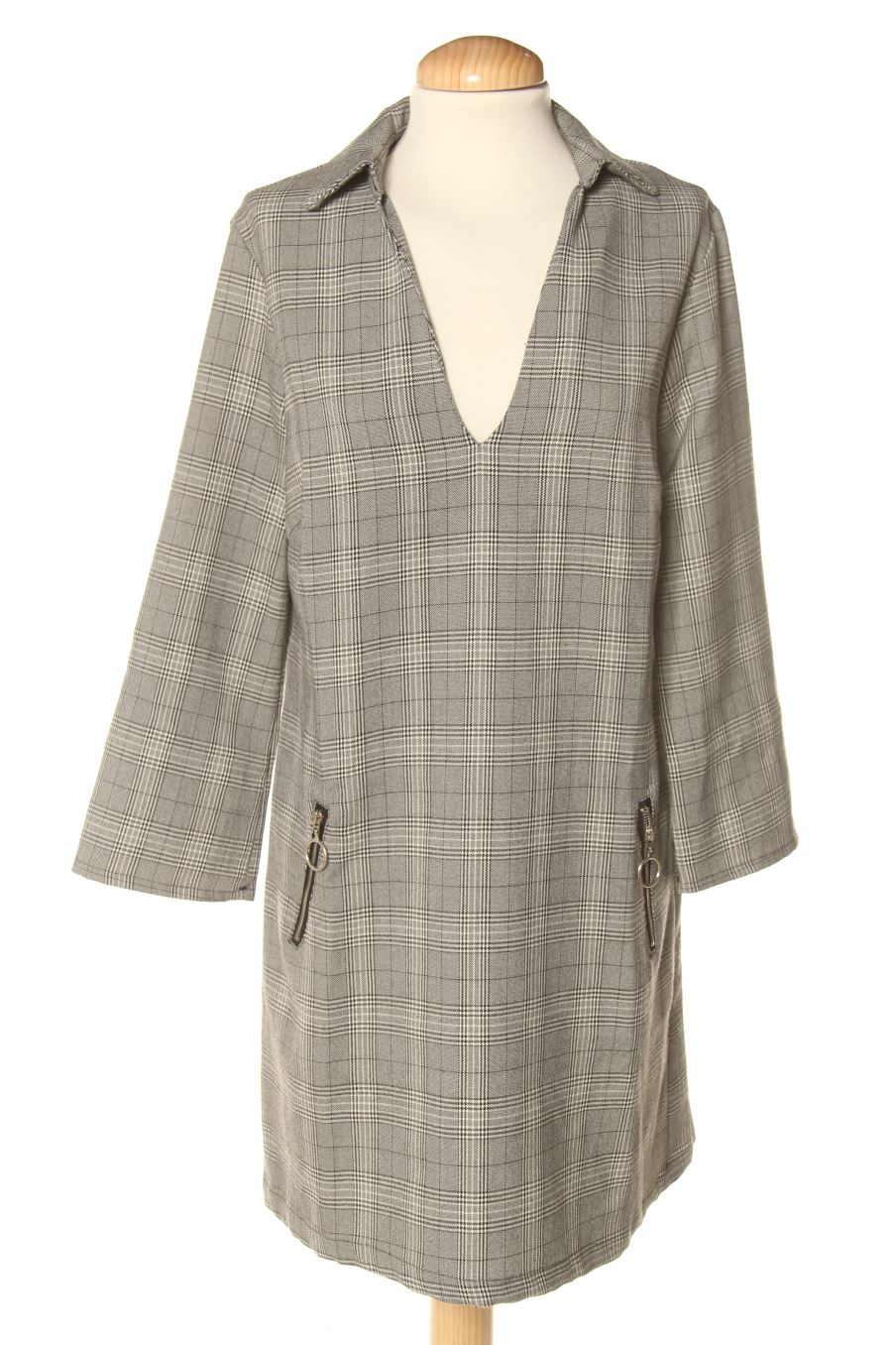 Robe casual Marka de la taille M, de couleur gris