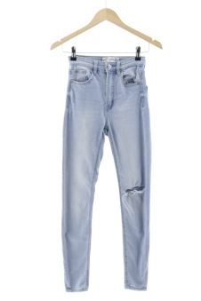 Jeans 32 Stradivarius, photo 1 sur 2