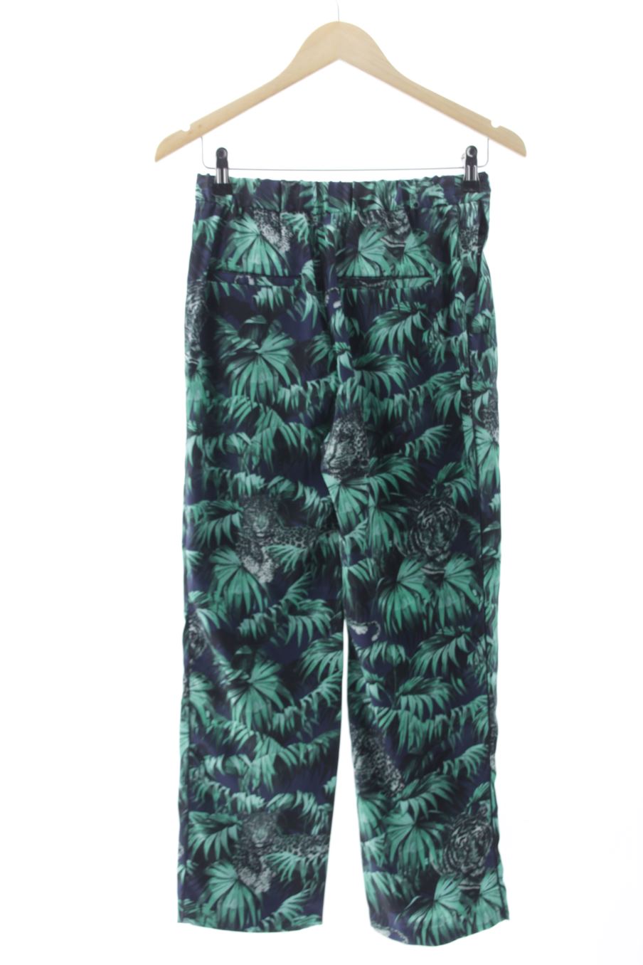 Pantalon Zara de la taille XS, de couleur vert