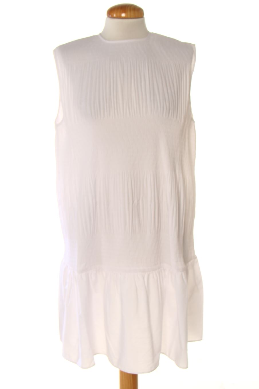 Robe casual Zara de la taille S, de couleur blanc