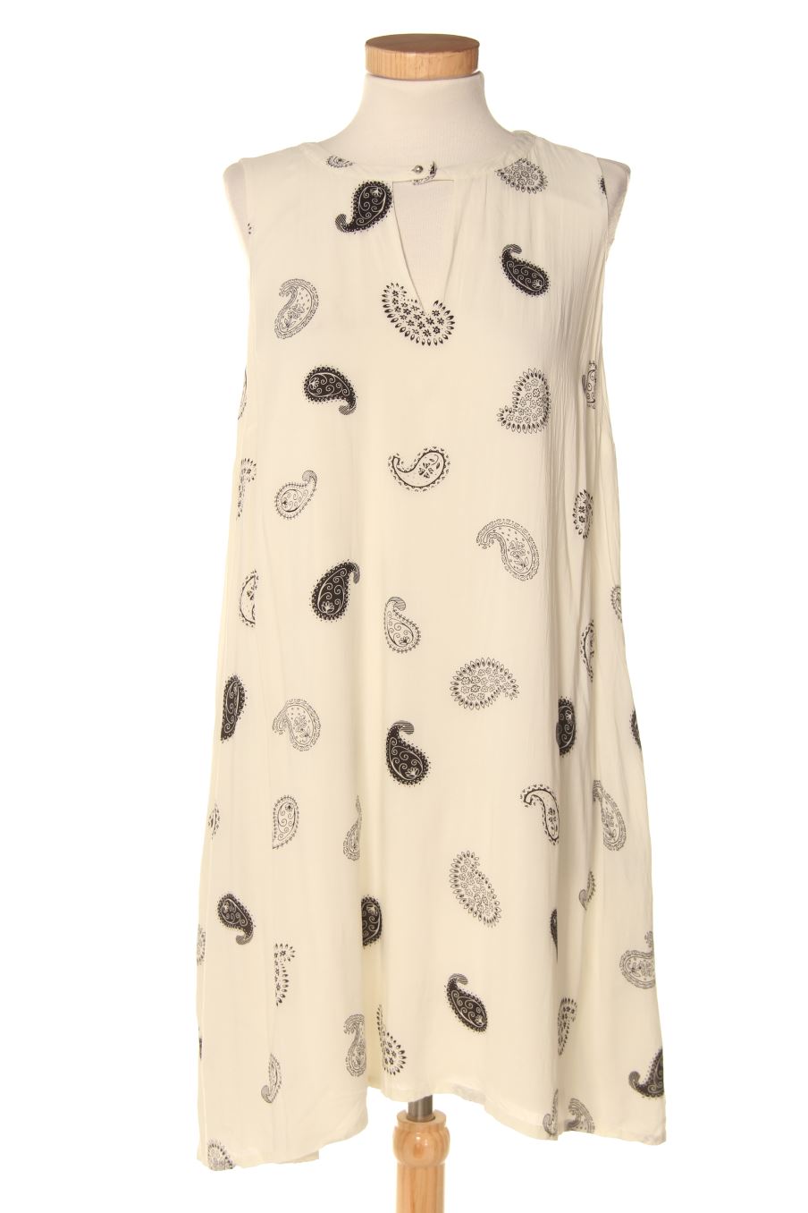 Robe casual Surkana de la taille L, de couleur blanc