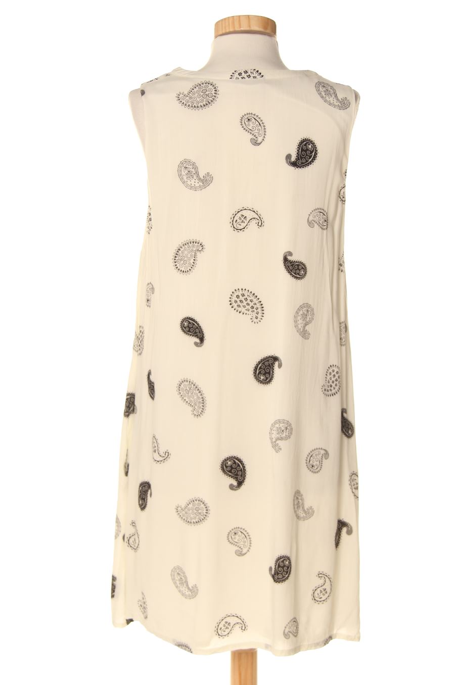 Robe casual Surkana de la taille L, de couleur blanc