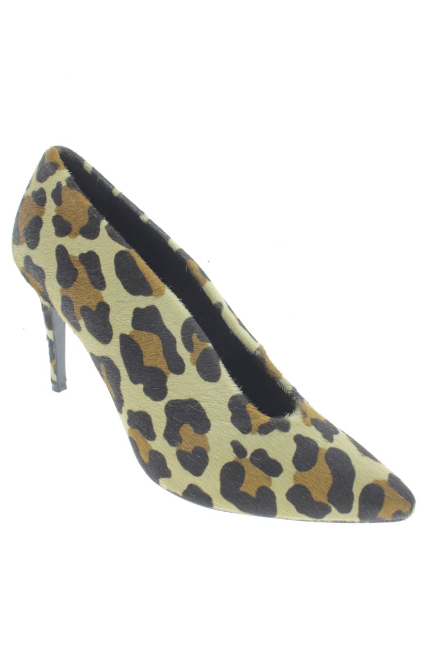Zapatos de tacon de mas34 de la talla 40, de color animal print de