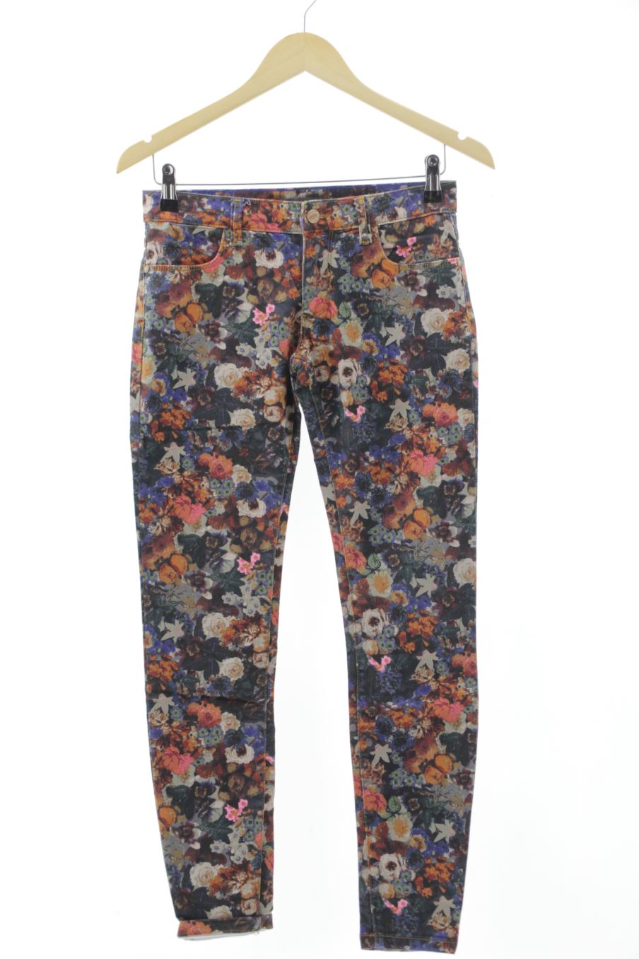 Vaquero de Pull & Bear de la talla 34, de color flores de ropa vaquera