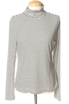 Maglione M H&M, foto 1 di 2