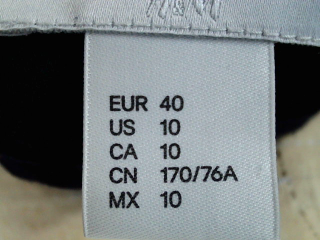 Pantalon H&M de la taille 40, de couleur bleu marine