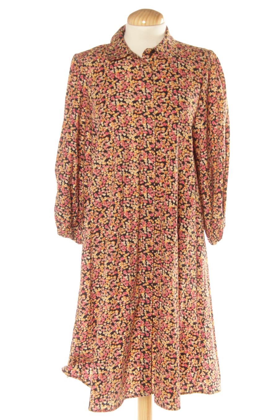 Vestido casual de Zara de la talla XS, de color estampado
