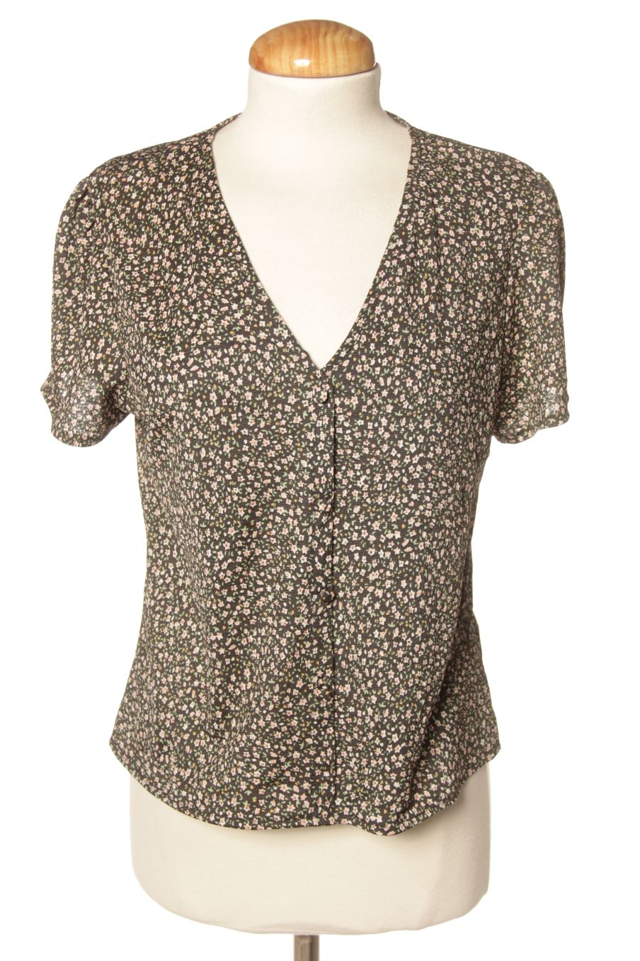 T-shirt Oysho de la taille S, de couleur fleurs