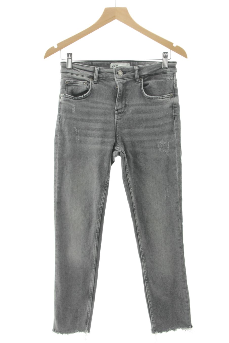 Jeans Zara de la taille 38, de couleur gris de denim