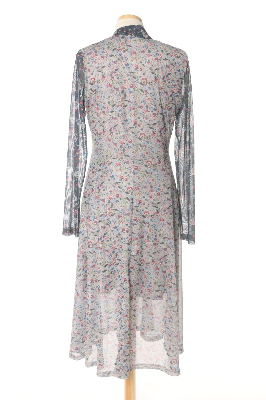 Robe casual Smash de la taille M, de couleur fleurs