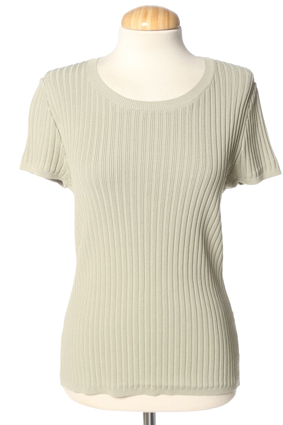 Pull Guess de la taille M, de couleur vert