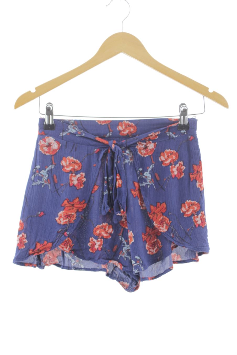 Shorts Pull & Bear de la taille S, de couleur fleurs