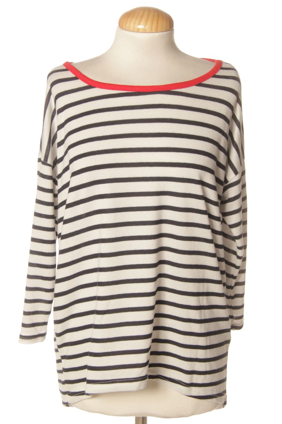 Pull Only de la taille XS, de couleur rayures