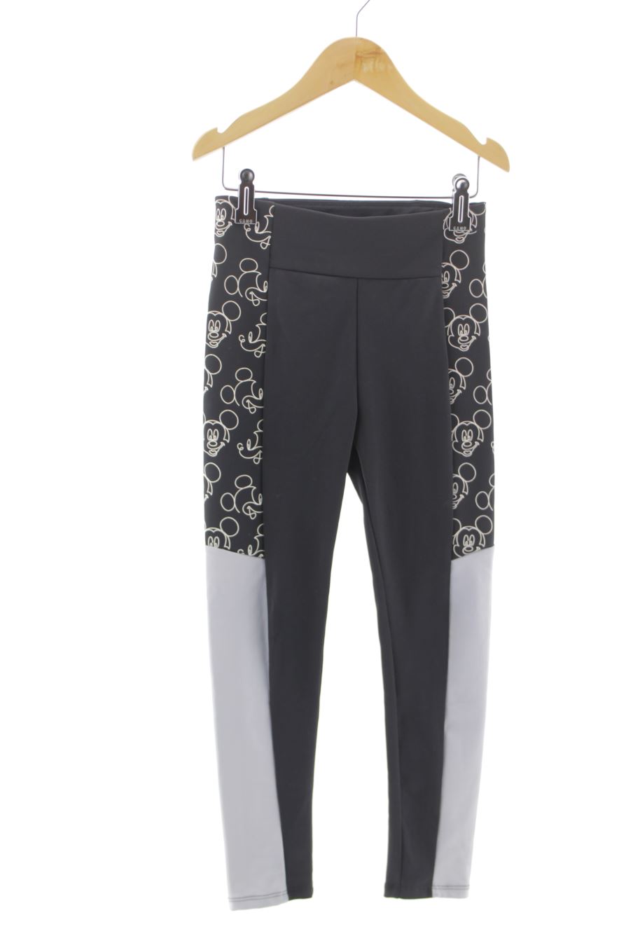 Pantalon de deporte de Zara de la talla 8 años de segunda mano