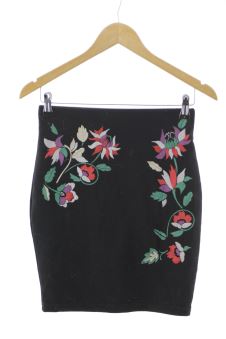 Aufwändiger Rock 34 Amisu