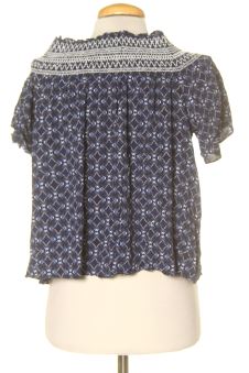 Top M laundry by Shelli Segal