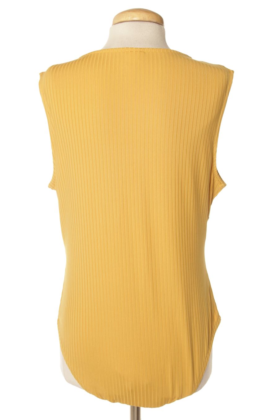 Body de H&M de la talla L, de color amarillo
