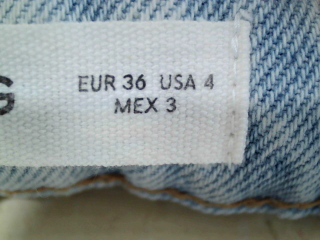 Jeans Mango de la taille 36, de couleur bleu de denim