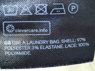 Top H&M de la taille 40, de couleur noir