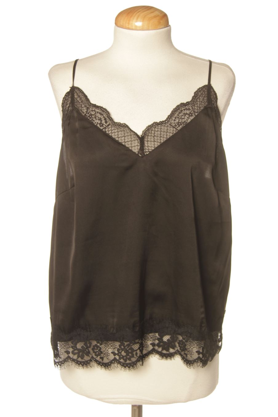 Top H&M de la taille 40, de couleur noir