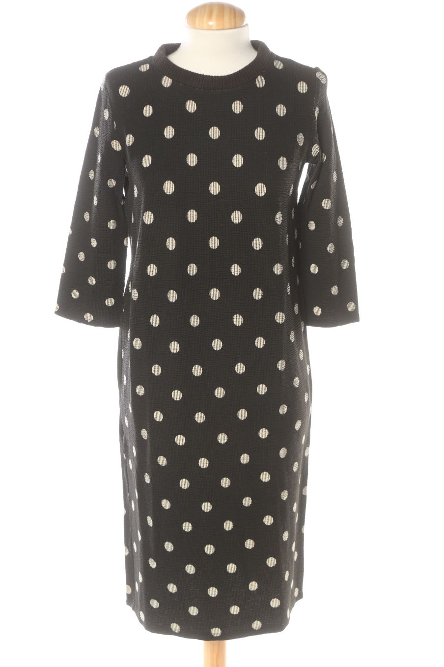 Robe casual Zara de la taille S, de couleur noir