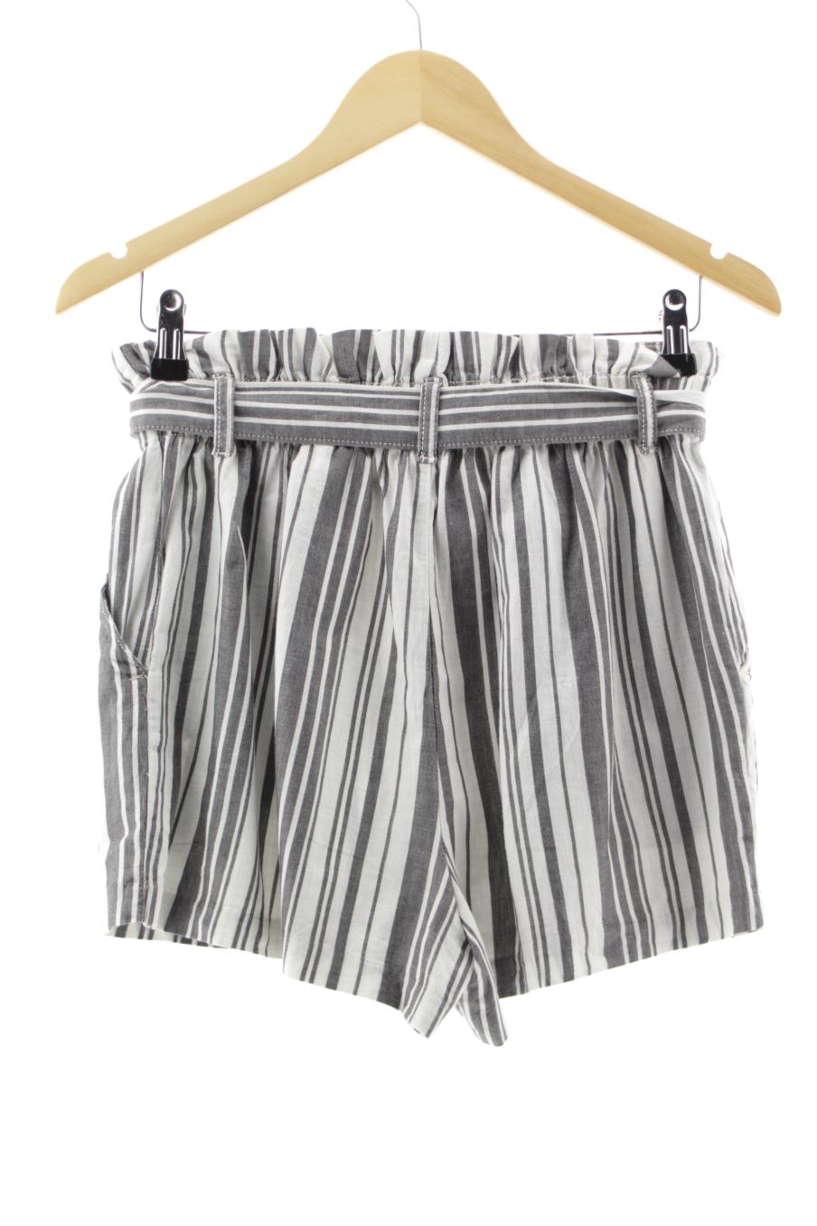 Shorts H&M de la taille 38, de couleur rayures