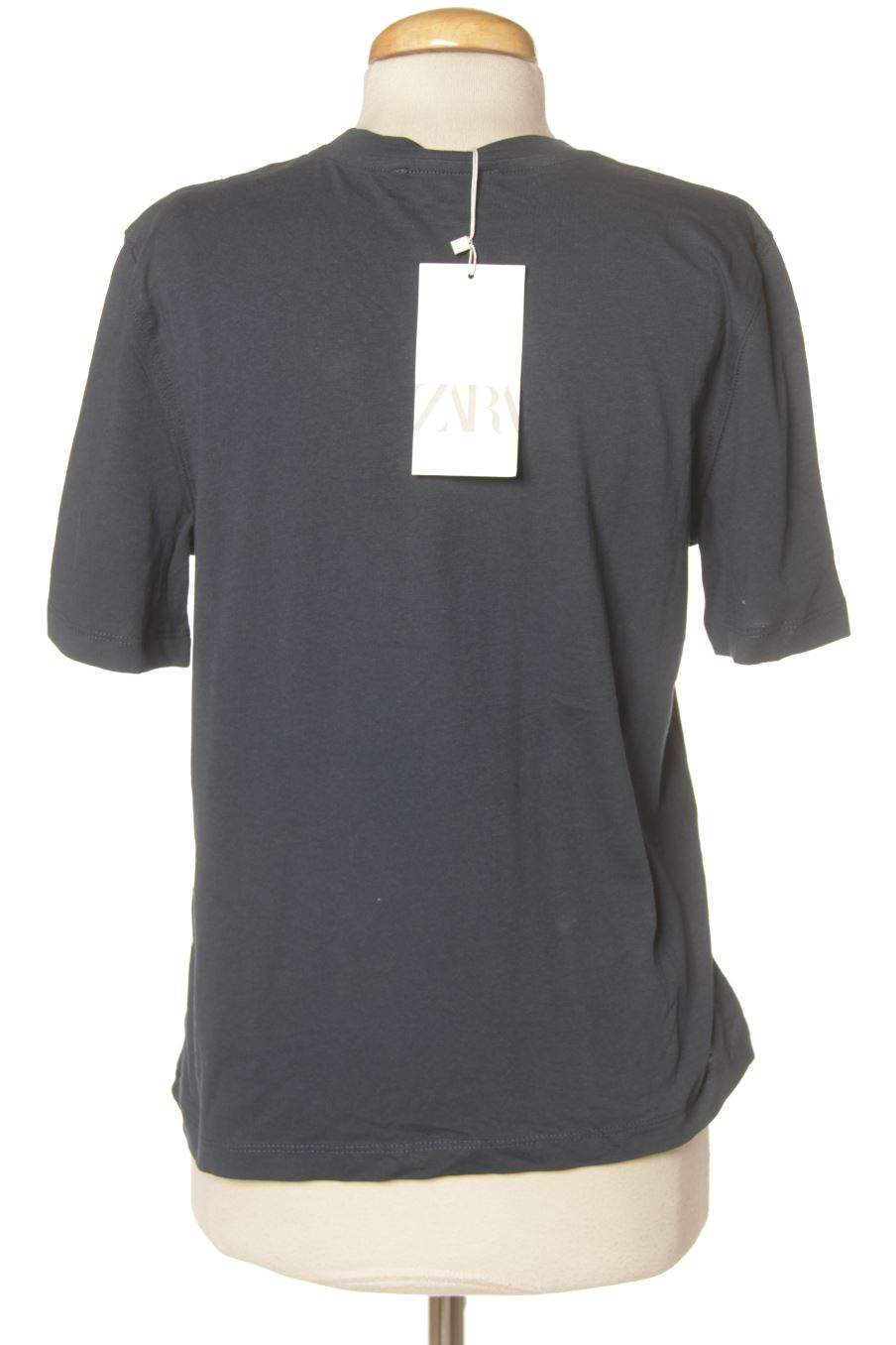 T-shirt Zara de la taille S, de couleur bleu