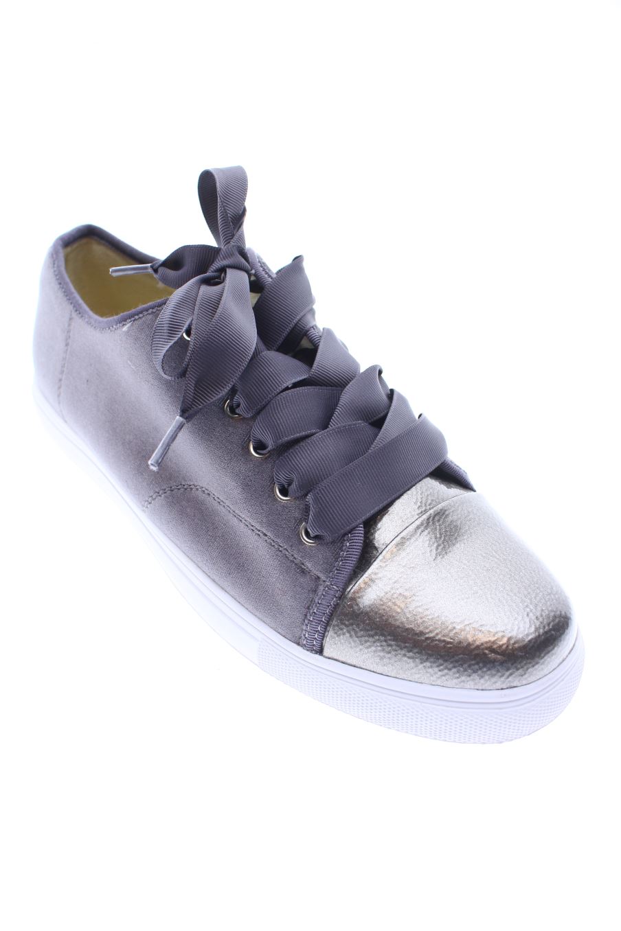 Baskets de Vanessa Wu de la taille 40, de couleur gris de