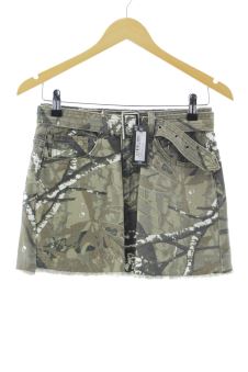 Aufwändiger Rock 36 PRETTYLITTLETHING