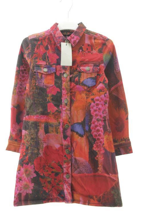 Aufwändiges Kleid