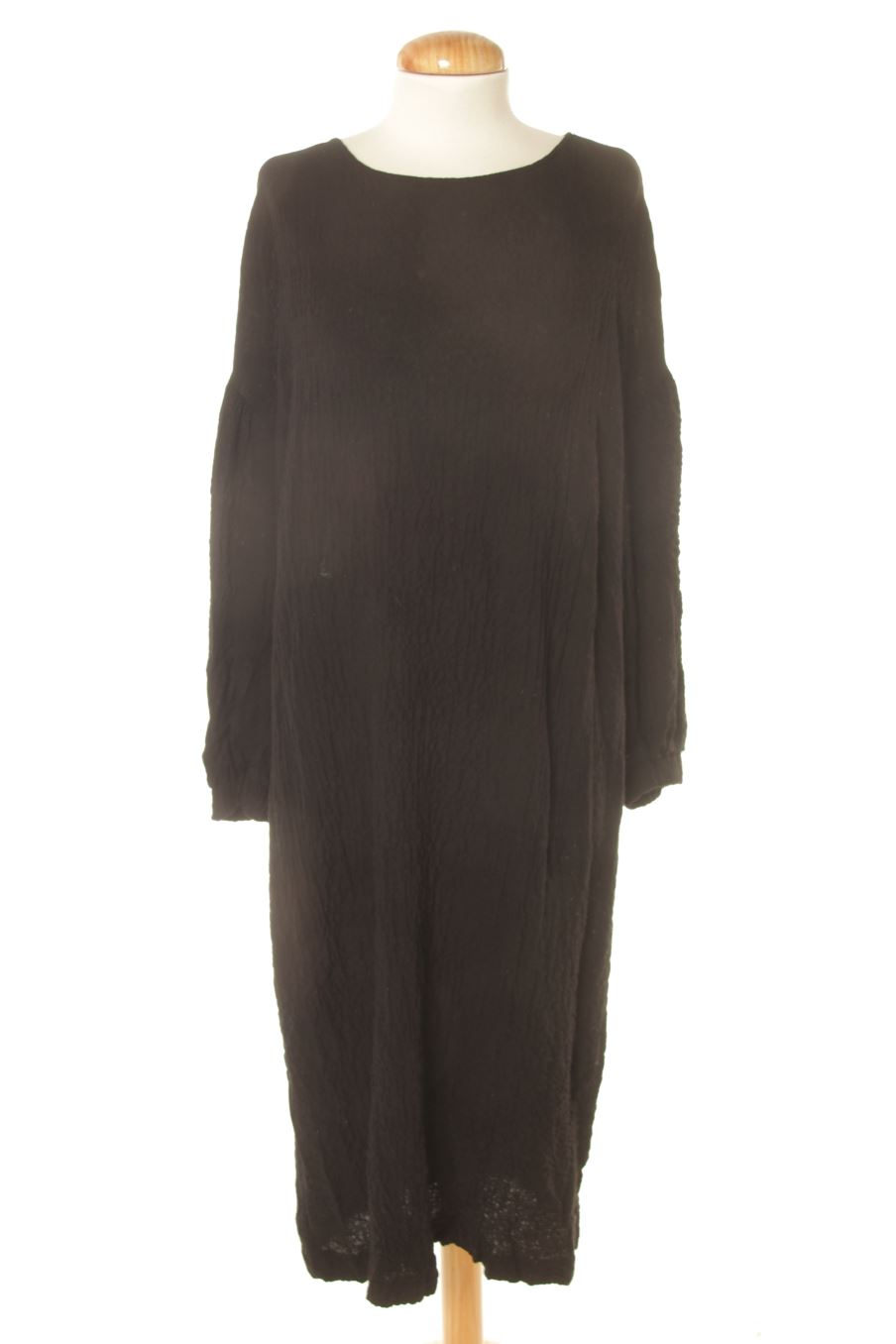 Robe casual Zara de la taille S, de couleur noir