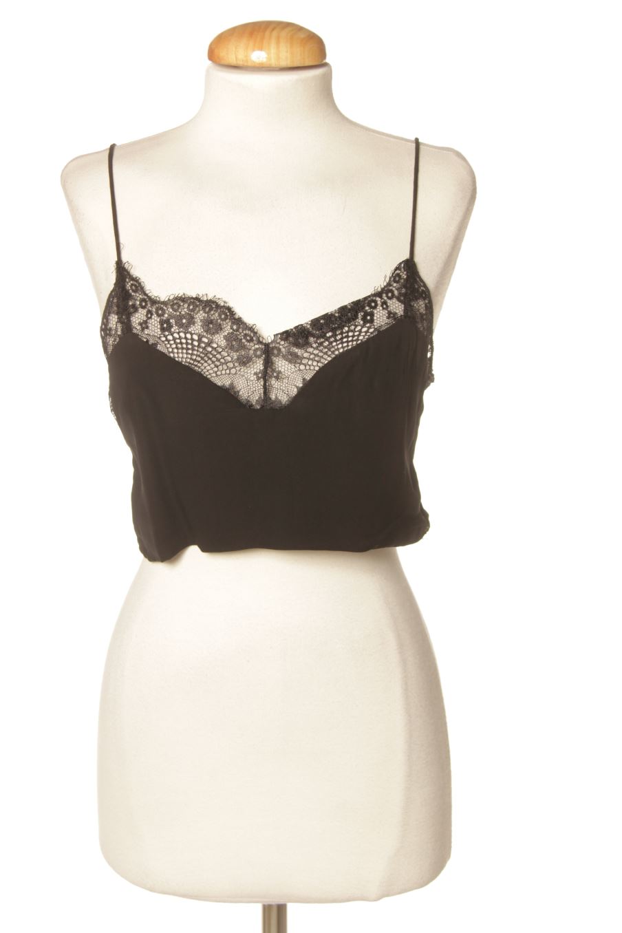 Top de trf (ZARA) de la talla M, de color negro
