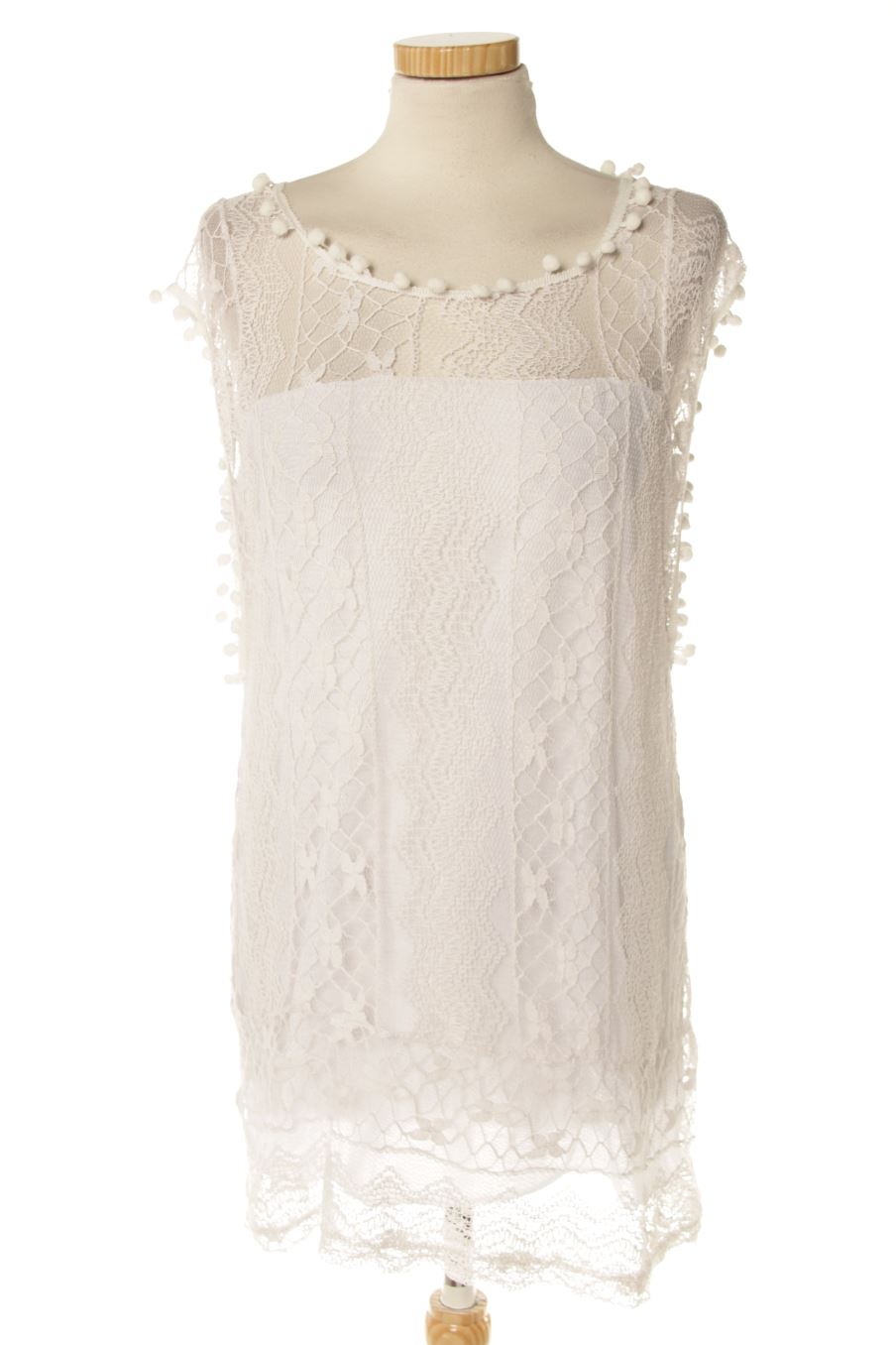 Blusa de manga corta de PERCENTIL de la talla 46, de color blanco
