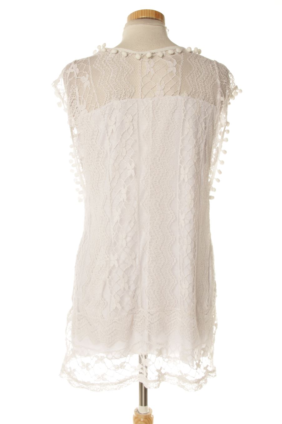 Blusa de manga corta de PERCENTIL de la talla 46, de color blanco