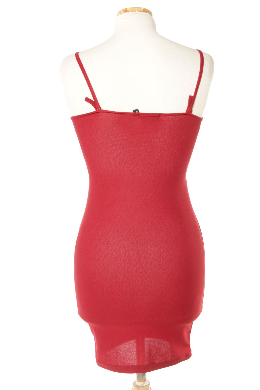 Einfaches Kleid von PRETTYLITTLETHING Größe 34, Farbe Rot, für