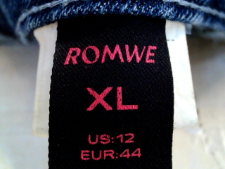 Jupe Romwe de la taille XL, de couleur bleu de denim