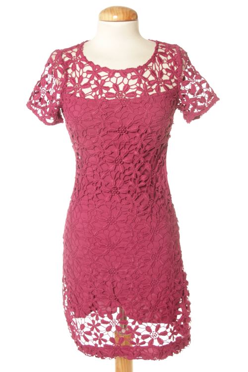 Aufwändiges Kleid